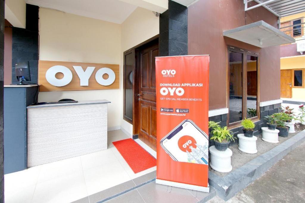 Oyo 347 Bayang Brothers Guest House Maguwo Exteriér fotografie