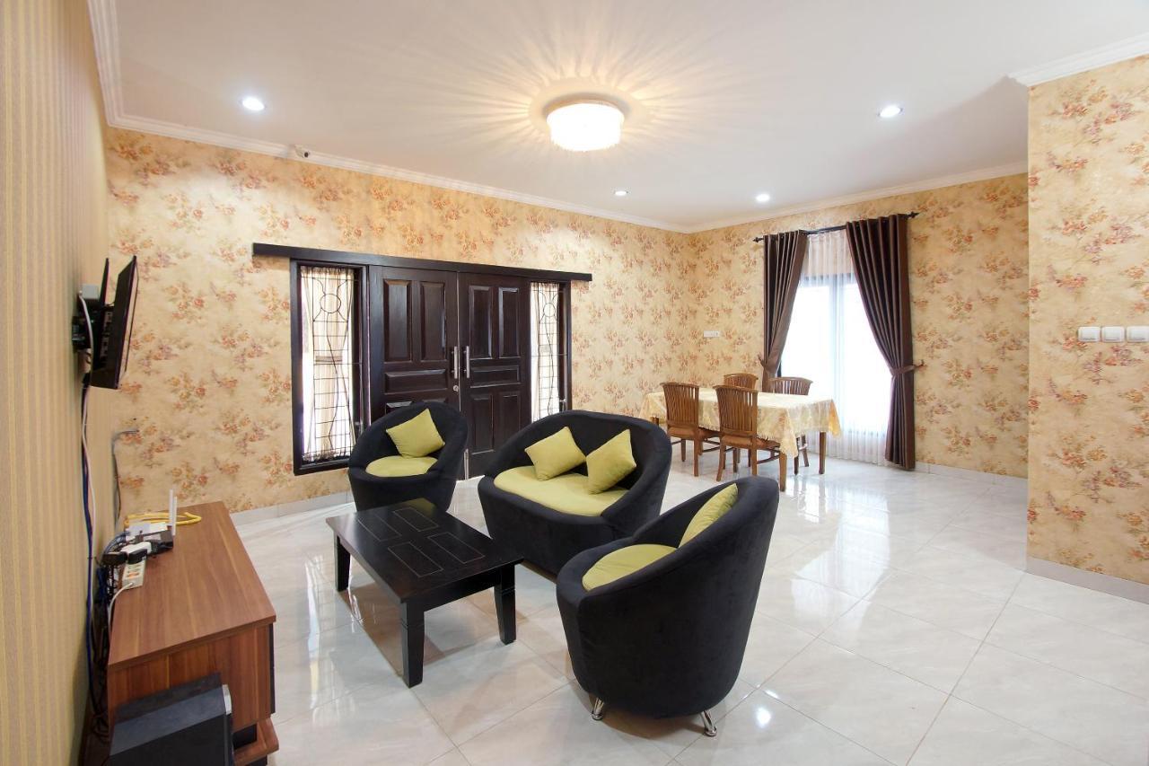 Oyo 347 Bayang Brothers Guest House Maguwo Exteriér fotografie